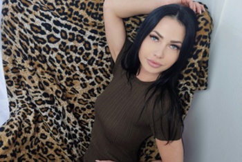 MadisonLove, 21 Jahre, Pornodarstellerin, aus Hamburg