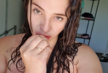 Charlot-XX, 27 Jahre, Pornodarstellerin, aus Paraguay