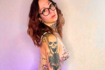 KristalSkye, 33 Jahre, Pornodarstellerin