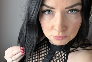 annaleaofficial, 40 Jahre, Pornodarstellerin aus München