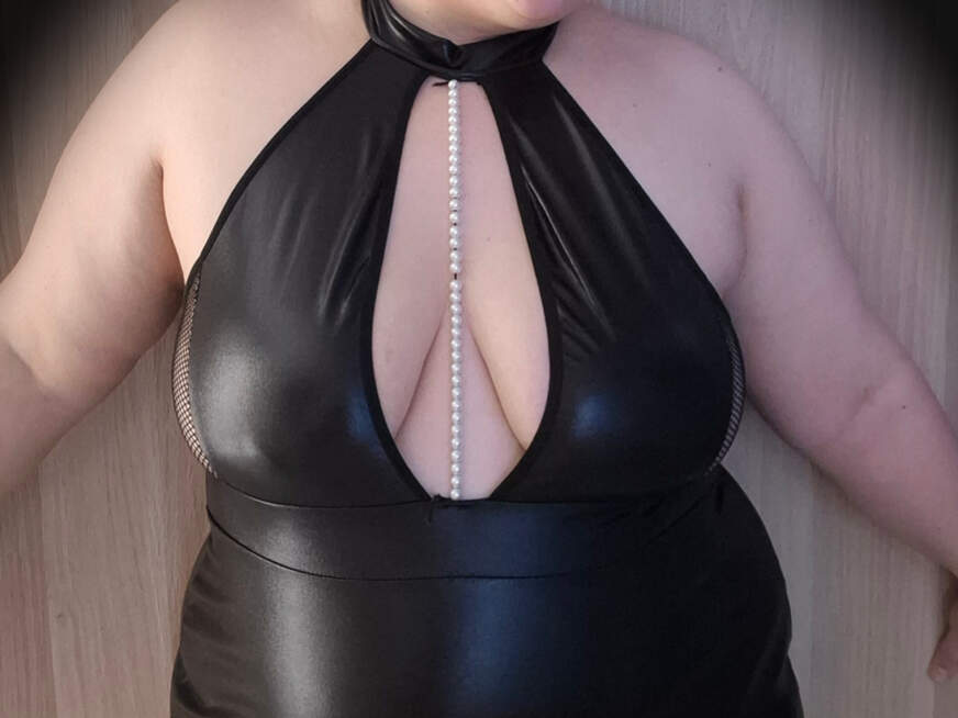Massiere meine Titten, gefällt dir sowas? - Erotik Amateur