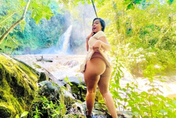 Aylinpenny, 24 Jahre, Pornodarstellerin, aus Secret