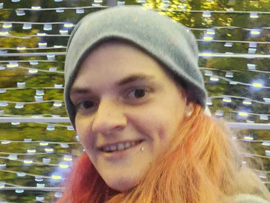 Auf den Sybian g*******t - Erotik Amateur