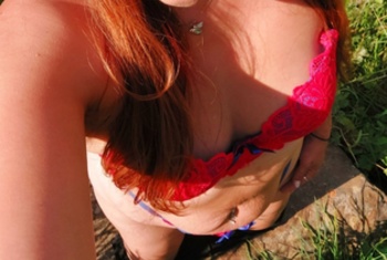 69, Dirtytalk, Analsex, Zeigen in der Öffentlichkeit, Sexspielzeuge, Tittenfick, Massenbesamung / Bukkake, Deepthroating (Hardcore Blasen), Gesichtsbesamung, Eier lecken, Rollenspiele, Dreier , Gruppensex , Fisting