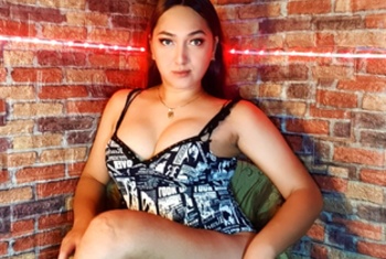 UrAsianBarbie, 25 Jahre, Pornodarstellerin aus Manila