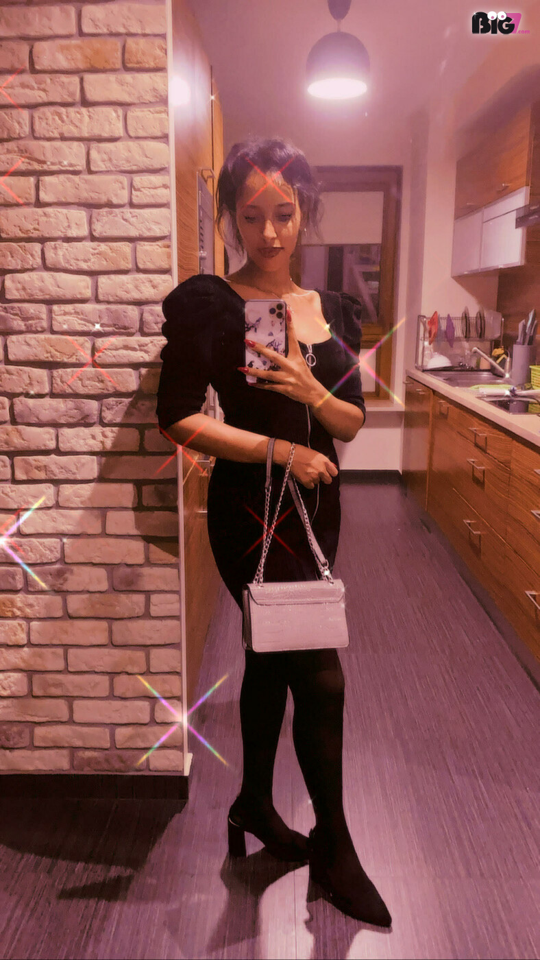 AriaGold - deutsche Porno Darstellerin