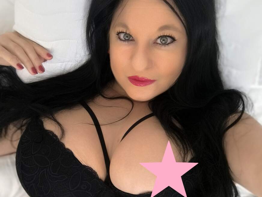Kleiner Titten Vorgeschmack - Erotik Amateur