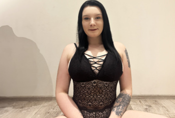 HotVeronnica, 22 Jahre, Pornodarstellerin aus Polen