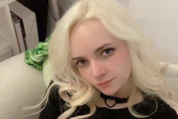 AmberKawaii, 19 Jahre, Pornodarstellerin aus Berlin