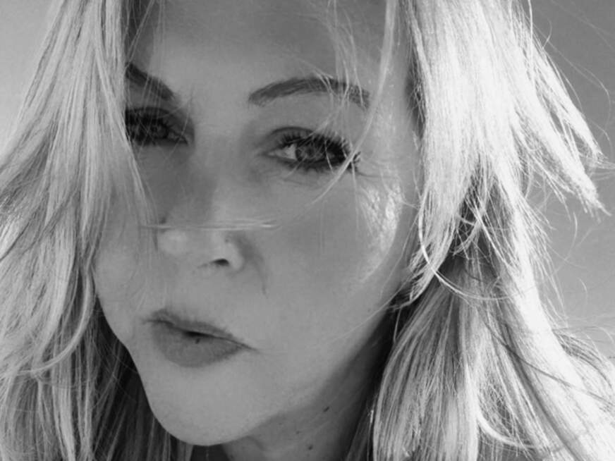 Siehst du wie es f****t wird? - Erotik Amateur