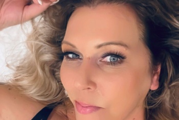 HotAurelie, 46 Jahre, Pornodarstellerin