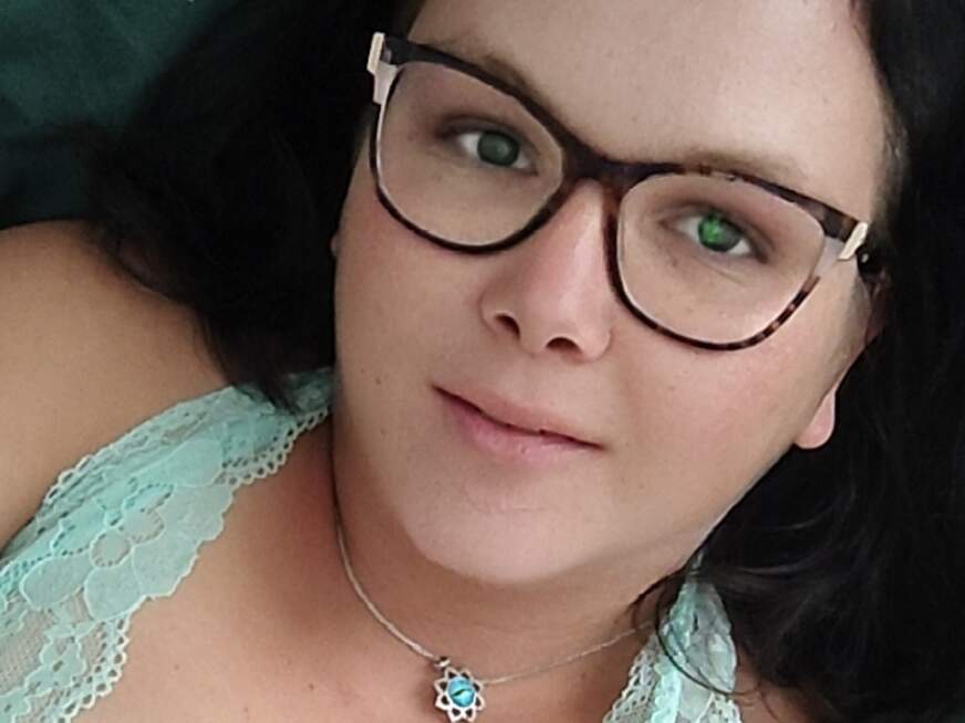 Mit dem Dildo geil besorgt - Erotik Amateur