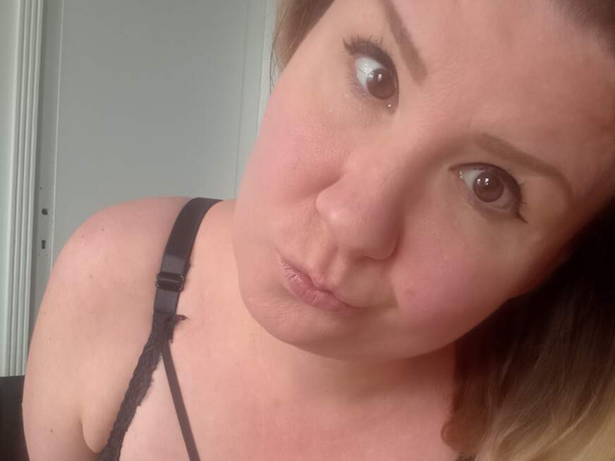 P***ydoll85
