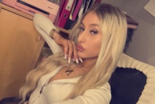  Eine süße und heiße Amateurin wird dich verführen!  Mein Name ist