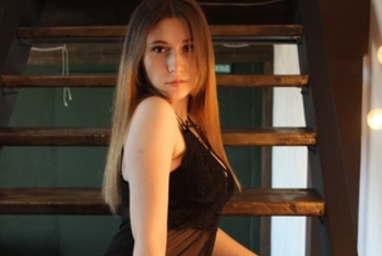AngelinaLee, 21 Jahre, Pornodarstellerin, aus Russland