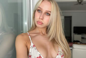AnyaDoll - Profilbild