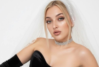 AlinaHimbeere7, 22 Jahre, Pornodarstellerin aus Ukraine