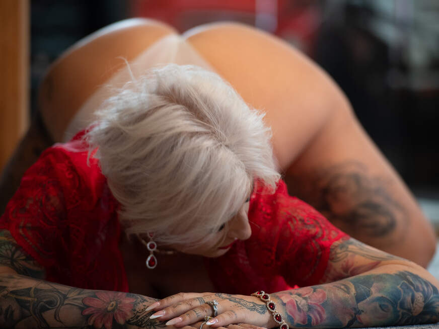 Meine Riesen Titten das erste mal im Netz! - Erotik Amateur