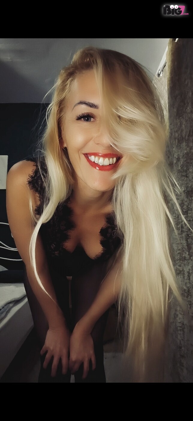 69, Dirtytalk, Analsex, Sexspielzeuge, Tittenfick, Deepthroating (Hardcore Blasen), Face-Sitting, Eier lecken, Creampie