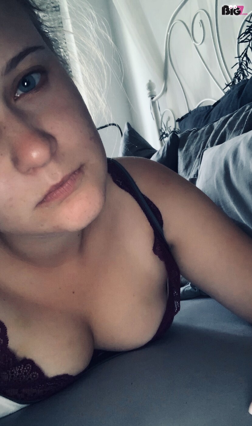 69, Girlfriendsex, Dirtytalk, Analsex, Ass to Mouth, Sexspielzeuge, Gegenstände einführen, Massenbesamung / Bukkake, Deepthroating (Hardcore Blasen), Gesichtsbesamung, Face-Sitting, Eier lecken, Creampie, Interracial, Große Schwänze, Rollenspiele, Dreier , Nylon-Strapserotik, High-Heels, Natursekt aktiv, Wachs-Spiele, Entführungsspiele, Devote Rollen, Dominante Rollen, Demütigung, Bondage, Spitting, Schulerziehung