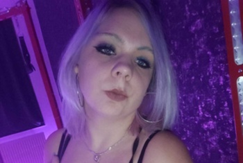 LadySewena, 33 Jahre, Pornodarstellerin