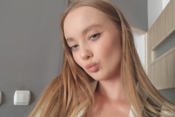 NatalieReeds, 21 Jahre, Pornodarstellerin aus Polen