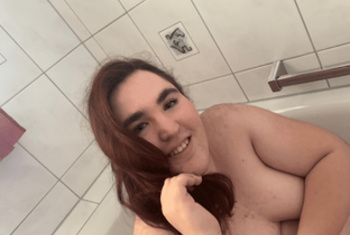 Lea-Christina, 27 Jahre, Pornodarstellerin aus Ludwigsburg