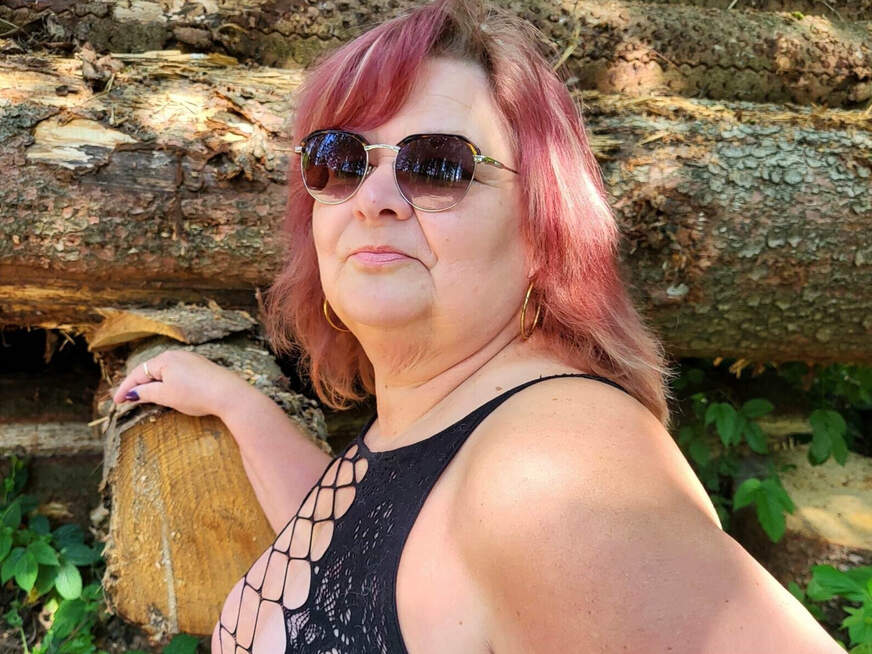 Selbst ist die Frau - Erotik Amateur