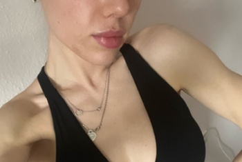 Anna-Star, 24 Jahre, Pornodarstellerin, aus Freiburg im Breisgau