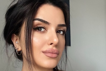 xxasiagirlxx, 23 Jahre, Pornodarstellerin, aus Frankfurt