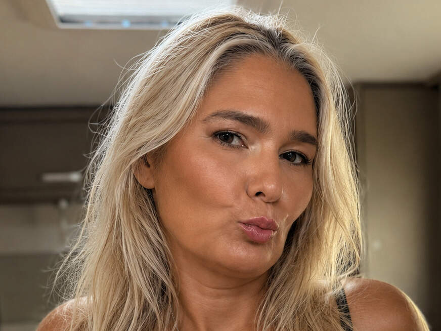 User hat mich erkannt-3er AO mit Crempief**k outdoor - Erotik Amateur
