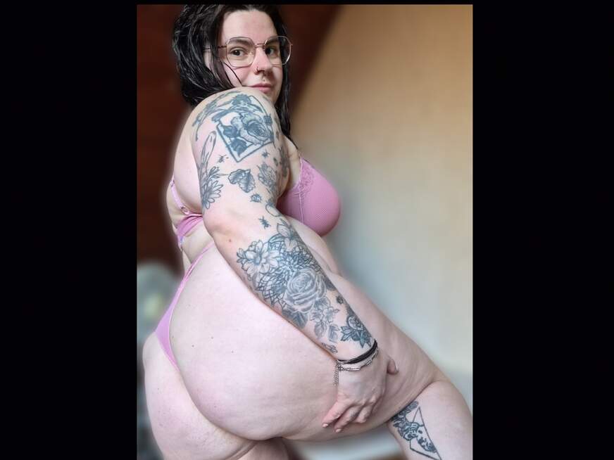 Meine erste W***********g - Erotik Amateur