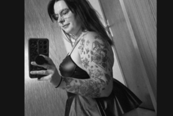 Wallentinafreak, 26 Jahre, Pornodarstellerin aus Saarbrücken