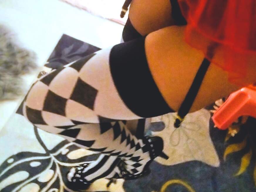 Horny am Morgen ich kann es nicht aushalten ich bin so verdammt geil  und muss es meiner kleinen nas - Erotik Amateur