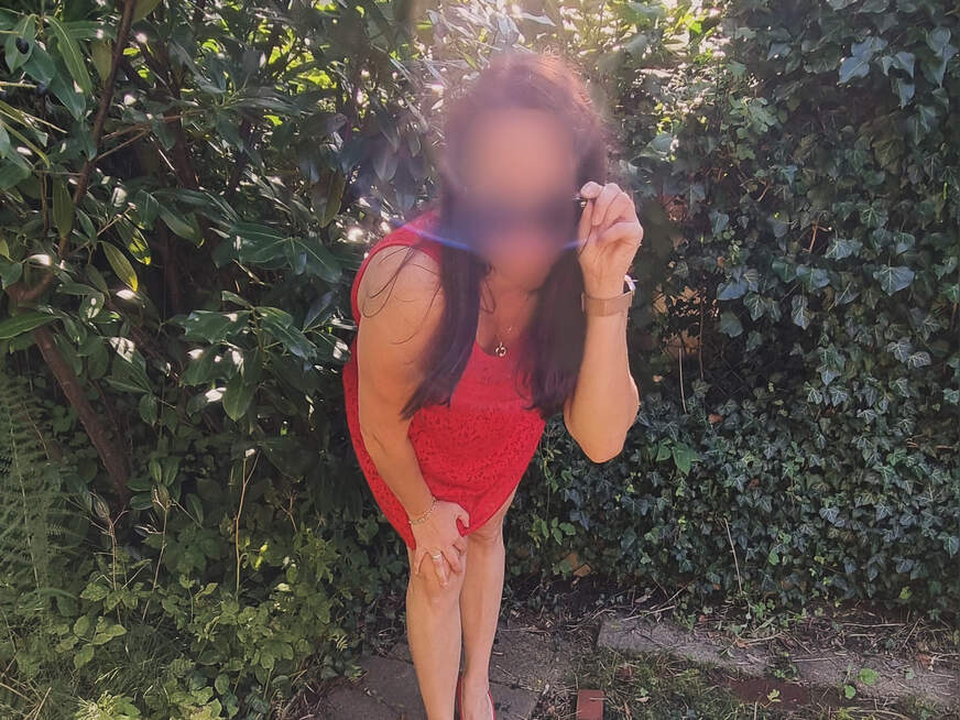 SarahHotMilf