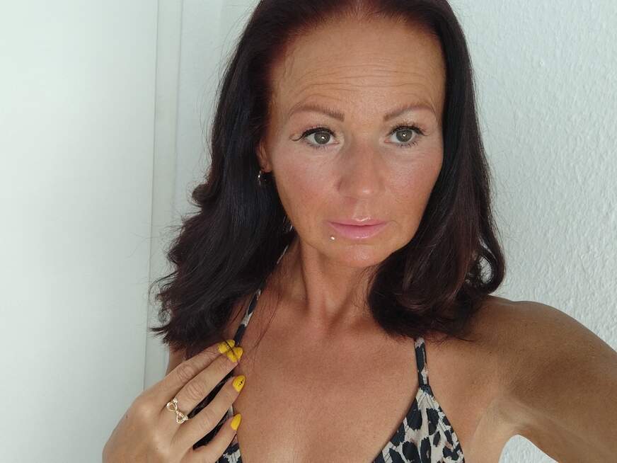 Miss_Lara - Bolg