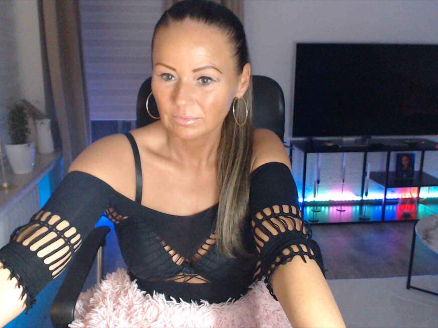 YourLovelyGirl - Bolg