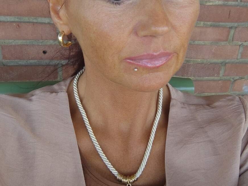 Miss_Lara - Bolg