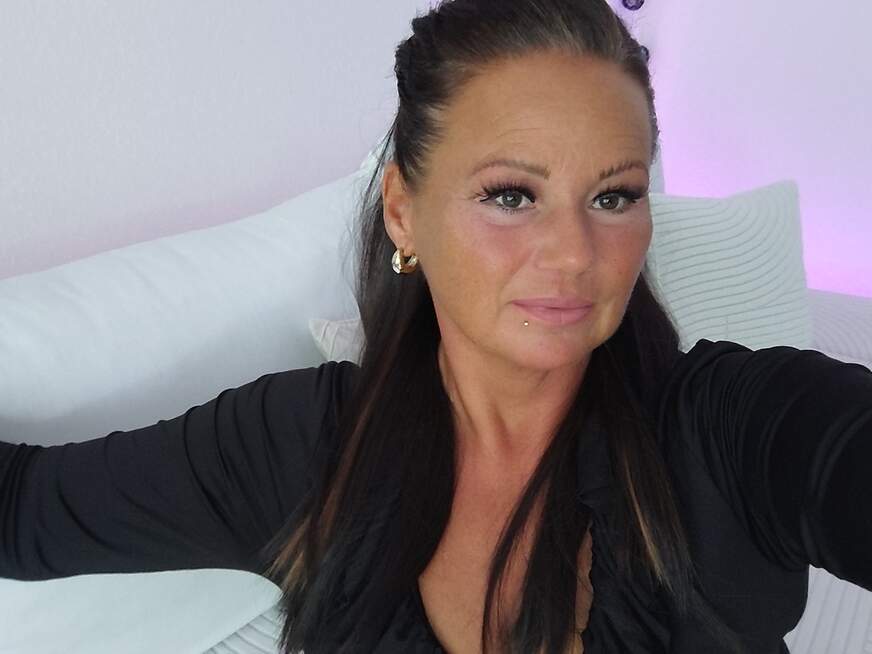 YourLovelyGirl ᐅ 44 Jährige Pornodarstellerin - rasse-hasen.tv YourLovelyGirl ᐅ 44 Jährige Pornodarstellerin