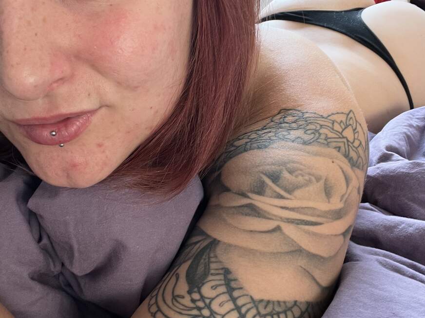 Elli-Rose ᐅ 29 Jährige Pornodarstellerin