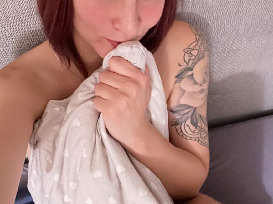 Elli-Rose ᐅ 29 Jährige Pornodarstellerin