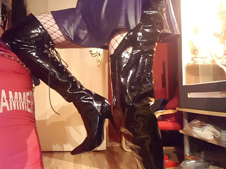 LilithSalvatation ᐅ 37 Jährige Pornodarstellerin aus Leipzig