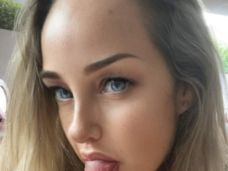 NaturalBarbieMilf - Bolg