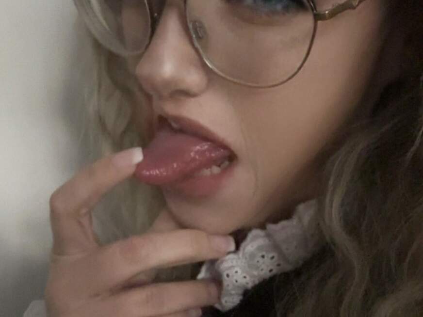 NaturalBarbieMilf - Bolg