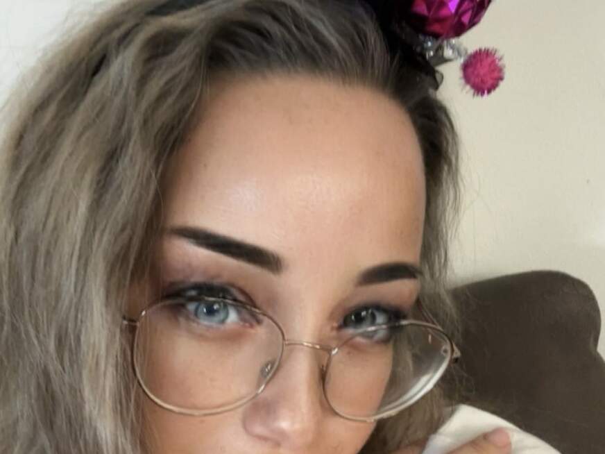 NaturalBarbieMilf - Bolg