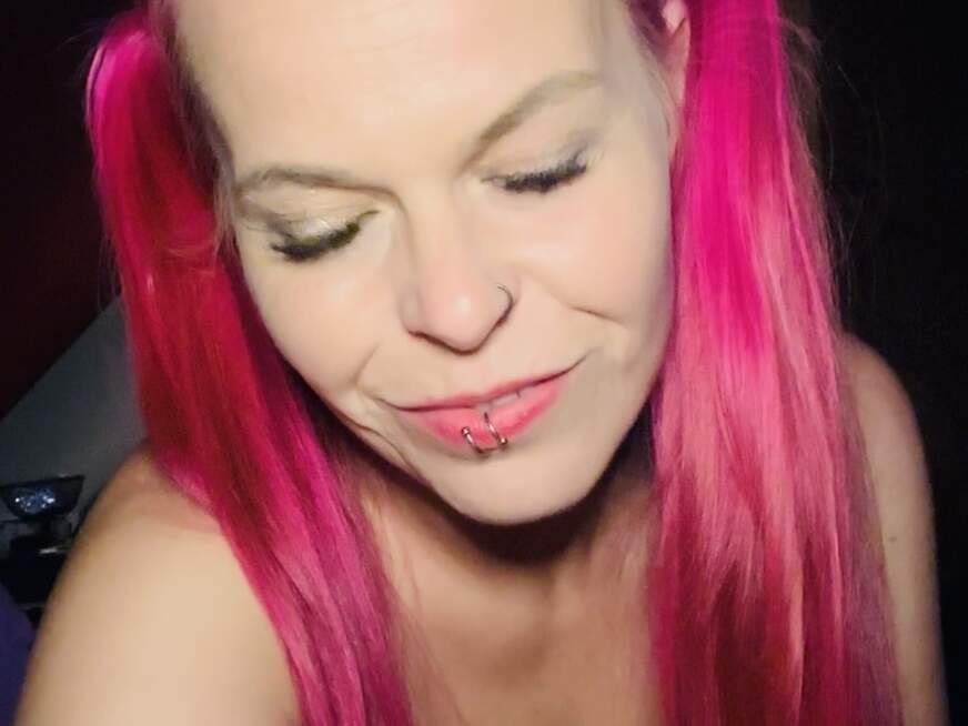 Jessy-Love ᐅ 35 Jährige Pornodarstellerin