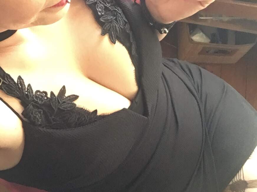 Jessy-Love ᐅ 35 Jährige Pornodarstellerin