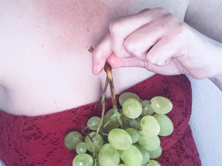 Sexy-Vroni ᐅ 43 Jährige Pornodarstellerin