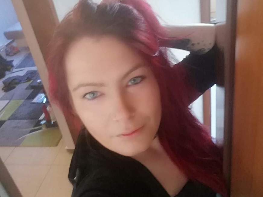 ladyinred696969 ᐅ 40 Jährige Pornodarstellerin aus norvenich