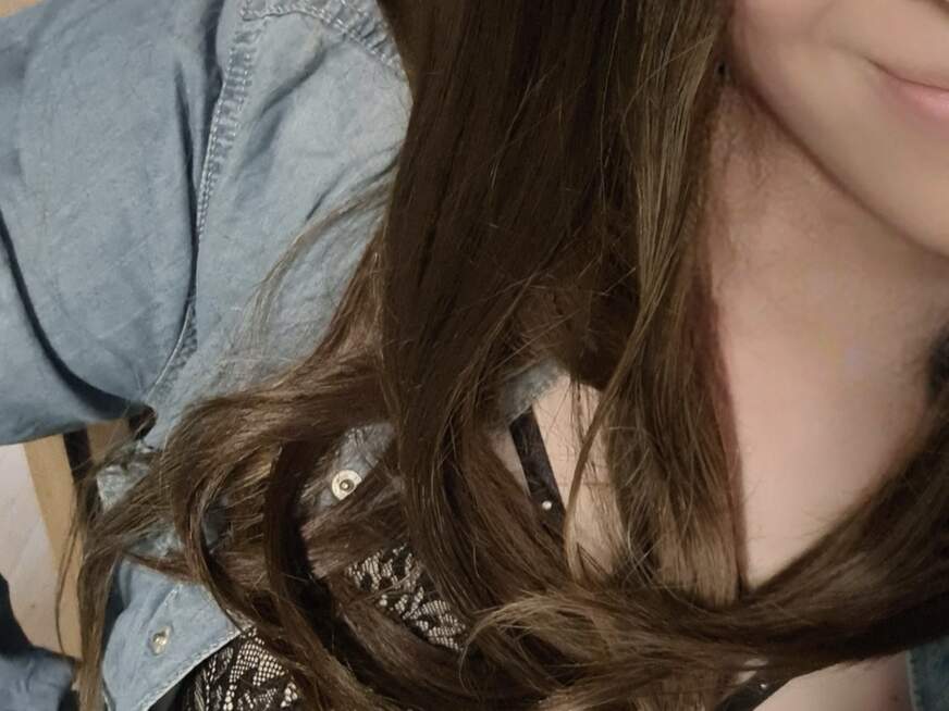 Kernoel-Fut ᐅ 26 Jährige Pornodarstellerin aus Österreicch